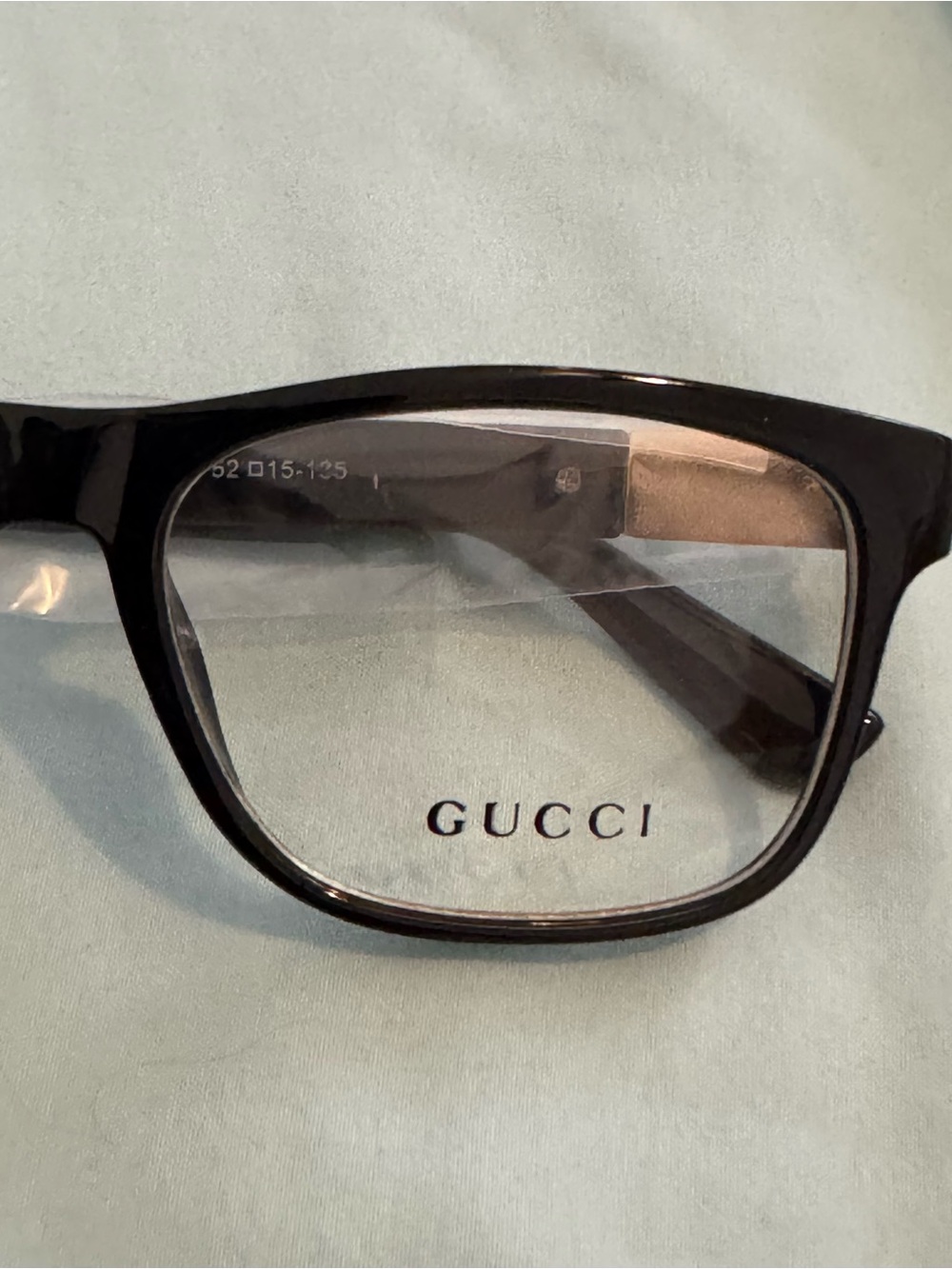Gucci 8081 Black 52/15/135 Eyeglass Frame/Gucci Eyeglass case/Pouch & cloth - Picture 4 of 10